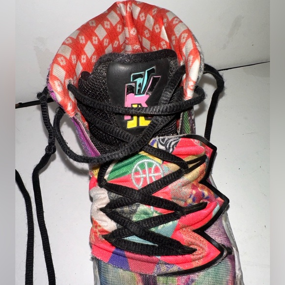 NIKE Kybrid S2 Pineapple Youth Size 5c Youth Kyrie Irving Basketball Shoes - Picture 10 of 10